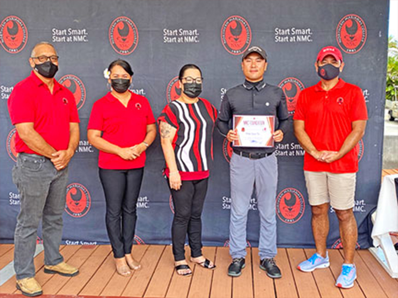 Feng Chun Jin topped the Championship Flight of the Men’s division during the Northern Marianas College’s 16th Annual Golf Tournament held at the LaoLao Bay Golf Resort last Saturday. (Photo by: Kimberly A. Bautista)